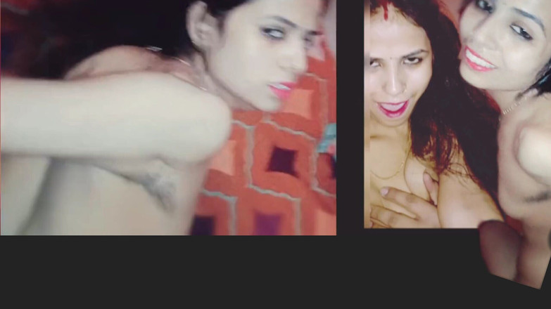 Hot Sis: Latika жестко трахается раком и трахается