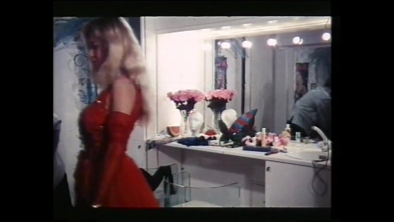 Two Big Cocks in Ass and Pussy Cumming in the Mouth of the Wonderful Pornstar Moana Pozzi (Rocco Siffredi and Friends) Two Big Cocks in Ass and Pussy Cumming in the Mouth of the Wonderful Pornstar Moana Pozzi (Rocco Siffredi and Friends)