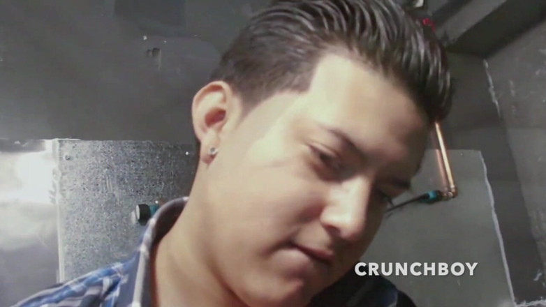 Crunch Boy: Che eiaculano sul suo toru è il piede