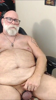 Daddybearaz se baví na webové kameře s klukem (bez zvuku)