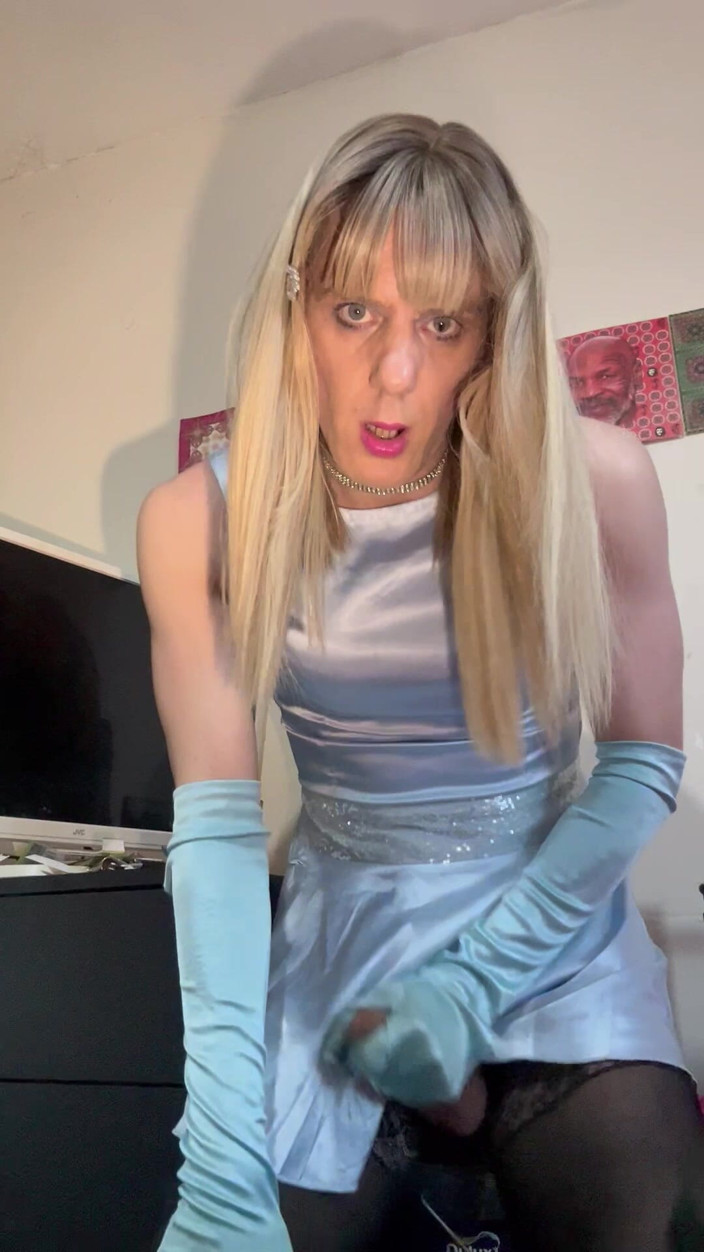 Jessica silk: Jess cưỡi cu giả
