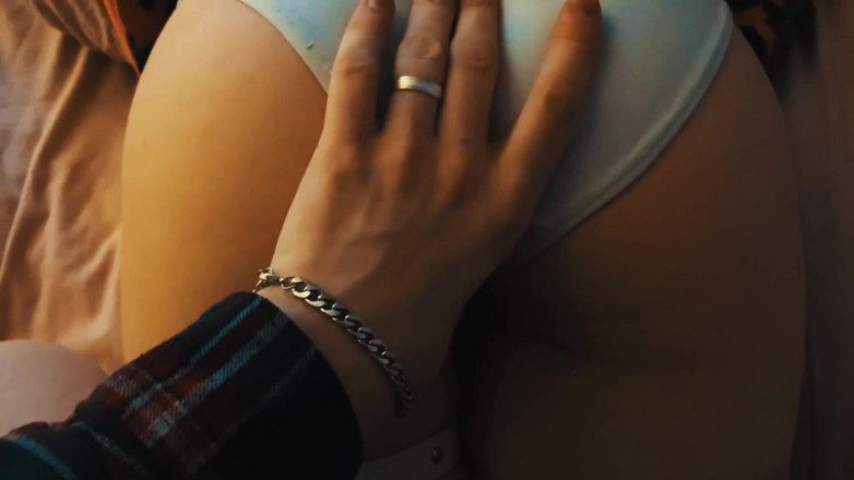 20th century of porn: Scopata una bellezza mentre giocava