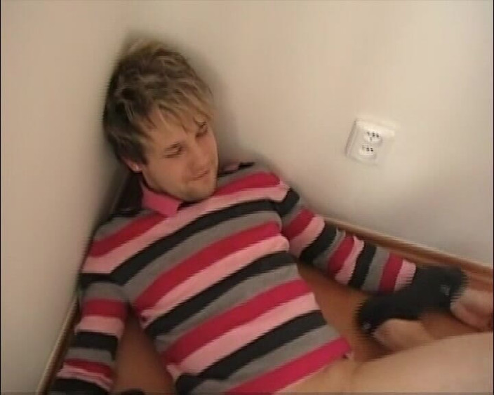 Club Bang Boys: Innocent Boy Gets a Facial
