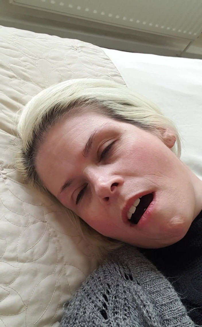 SkylerSquirt: Showing My Orgasm Face Whilst Getting My Pussy Eaten Xx