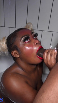 Sesso kinky in doccia