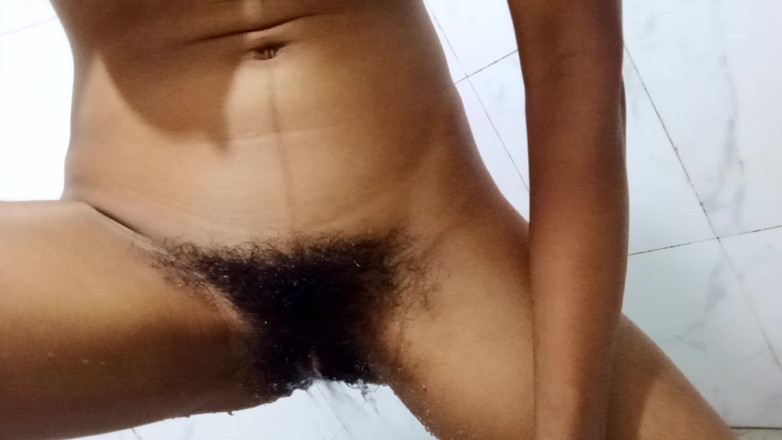 TEENADESI: 의붓오빠 앞에서 인도 소녀