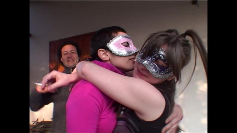 King Of Amateur: The Lesbians
