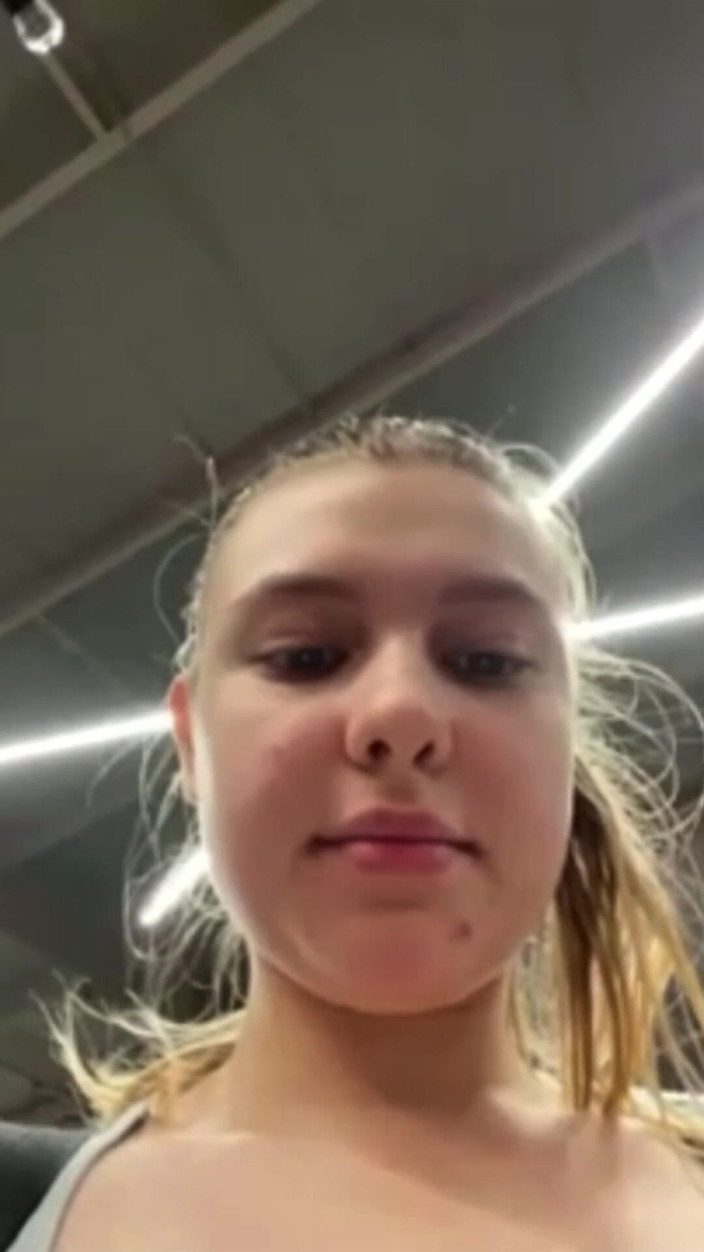 JuiceLussie: Futai nebun în sala de sport