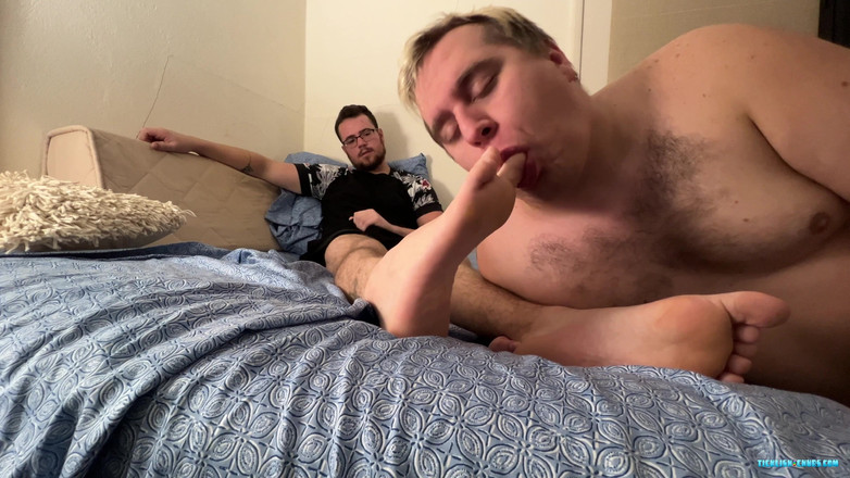 Ticklish Chubs: Cdubs Disembah dan ngocok