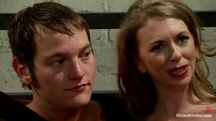 Divine Bitches by Kink: Sahibe aldatıyor ve ona şantaj yapıyor