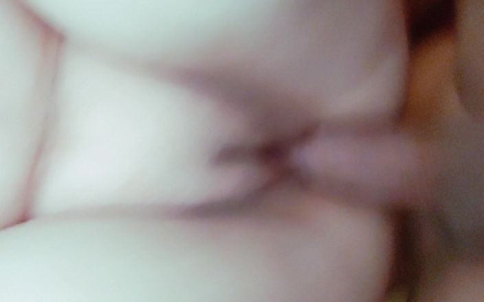 Love Foxi: Cô vợ trẻ đụ, đầy sữa