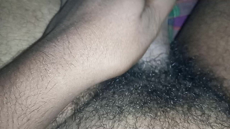 Hungry cliff: Un garçon de Dubaï se fait baiser dans la salle...