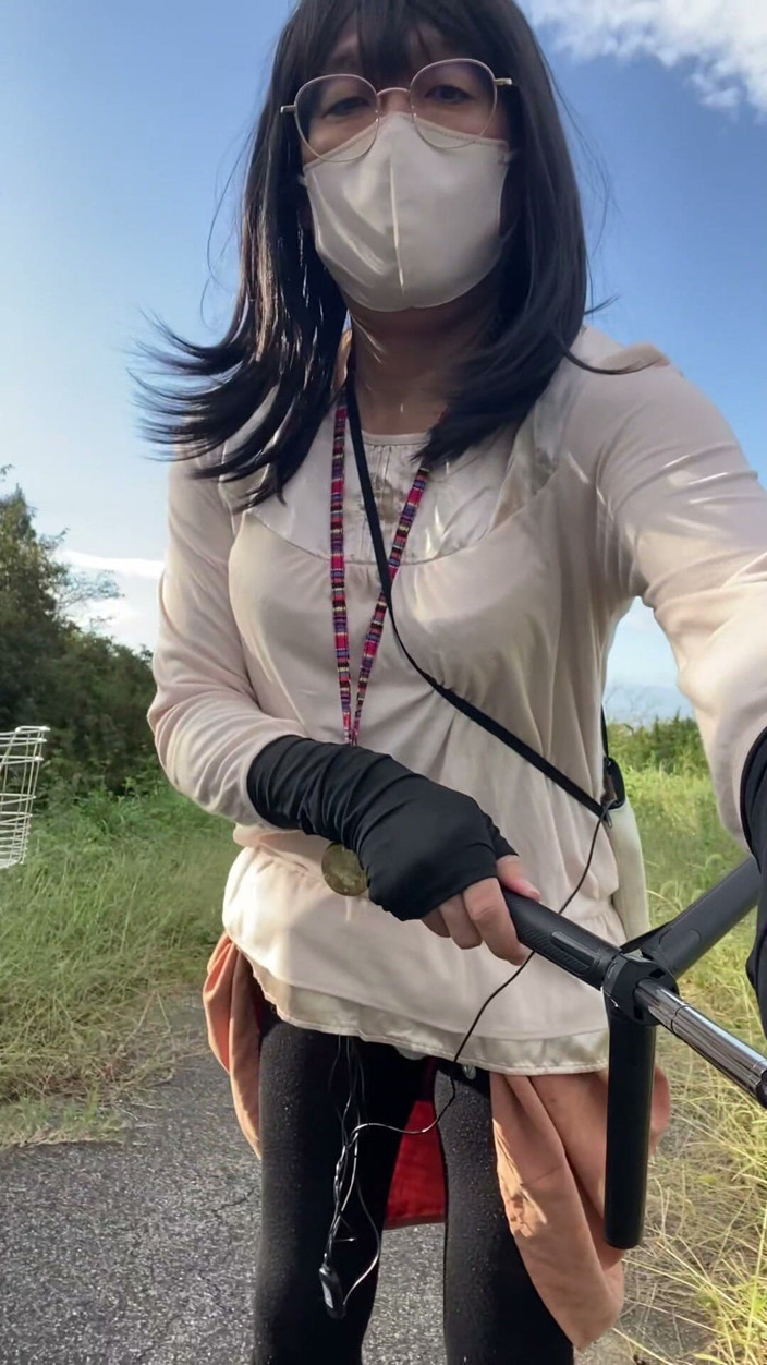 megu2002: No. 328 Cycling Masturbation