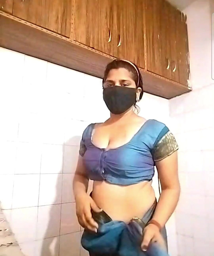 Kanchan devi: Indiancă bhabi sexy desi village Lisa