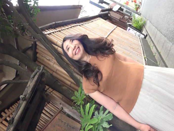 Apolix-JP: 29 Years Old, Kaori Like, 162cm Whitening Slender Married Woman