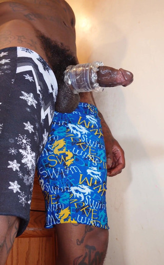 Hallelujah Johnson: Velké černé péro uctívání Hallelujah Johnson vysoké tmavé čokoládové svaly tetování chlupaté...