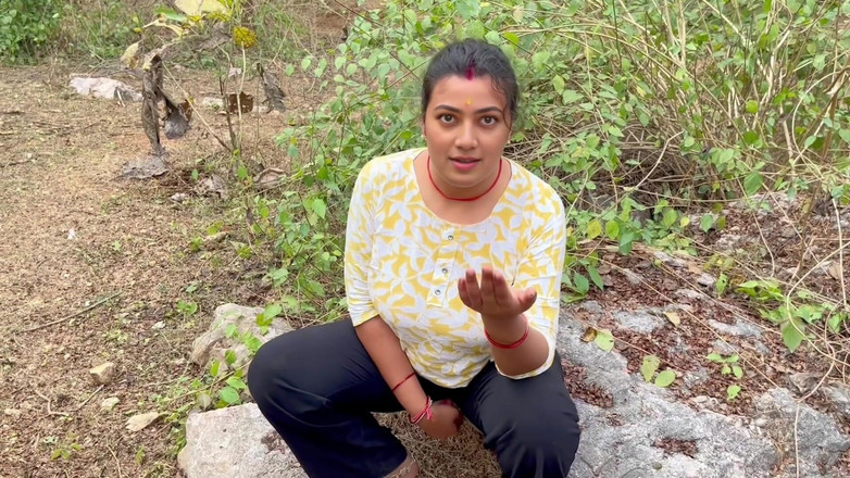 Hotty_ragini: Sadece üvey erkek kardeşimden uzun zaman sonra tatmin etmesini istedim