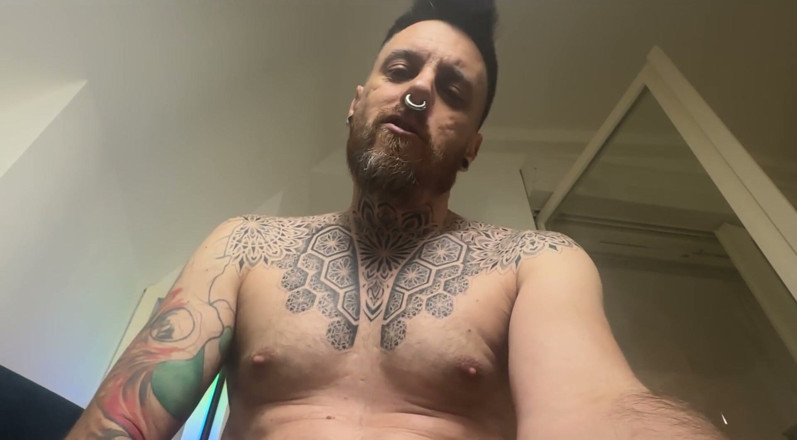 Maxx Obsidian: Open up Pig and Take Your Daily Piss!