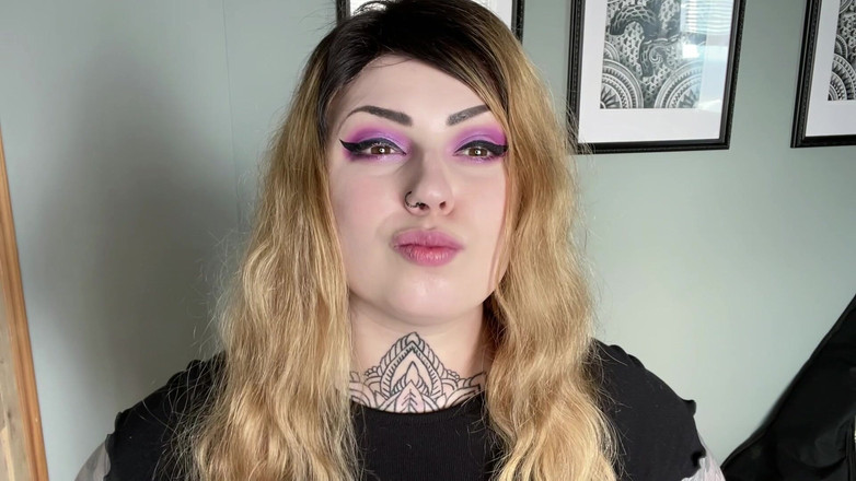 Miss Valentina: Paga per il mio tempo