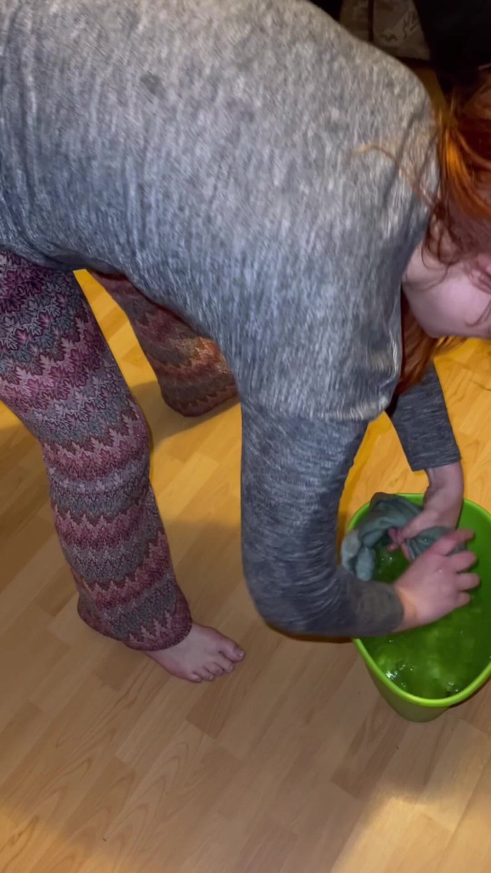 Elena917: Piss Slut Compilation 7