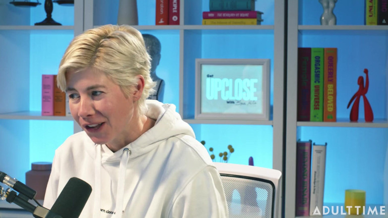 Adult Time Podcast: Siri Dahl: Voltando ao pornô &amp;explorando a queerness. o podcast Adult...