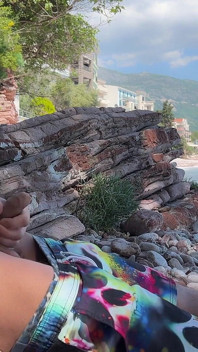 Dick miga na plaży - dziewczyna zobaczyła mojego kutasa i pomógł mi spust