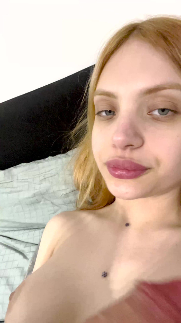 Dolls Cult: What Rating Would You Give to My Blowjobs?