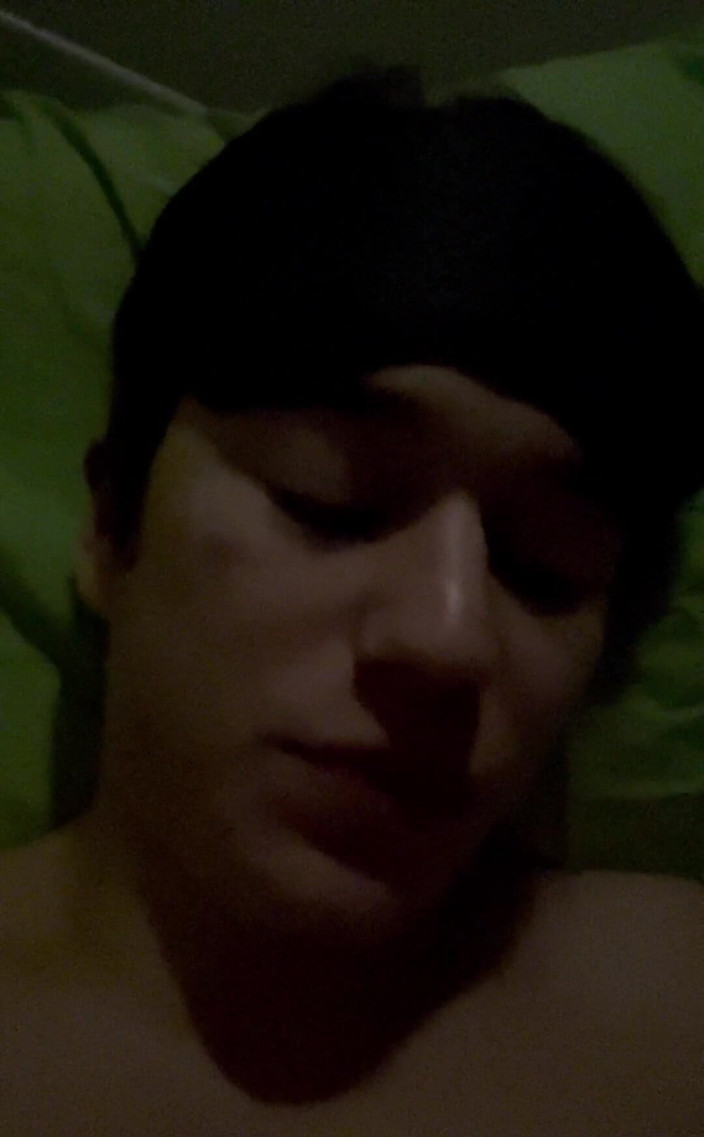 Alex Davey: Ребята, я исчезла на некоторое время и ничего не говорил вам, я думаю, что пора это исправить. Факт в том, что есть много