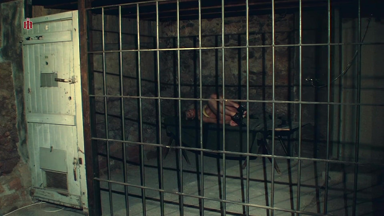 Inquisition and prison world: Rebecca - En Vacker Blond Kvinna Onanerar Till Fantasier Om Smärta...