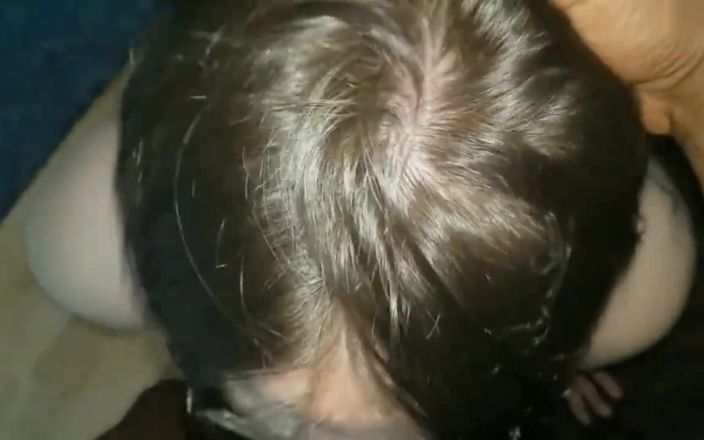 Real homemade BBW BBC porn: BBC jebanie moich ust głaskając jego twardego kutasa aż do...