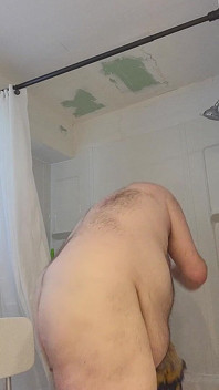 Who Wants to Take a Live Shower with Me