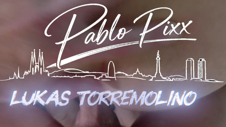 Pablo Pixx: 조크스트랩 차림의 남자가 이탈리아인에게 강하게 섹스당하고 루카스와 함께 선물받았다
