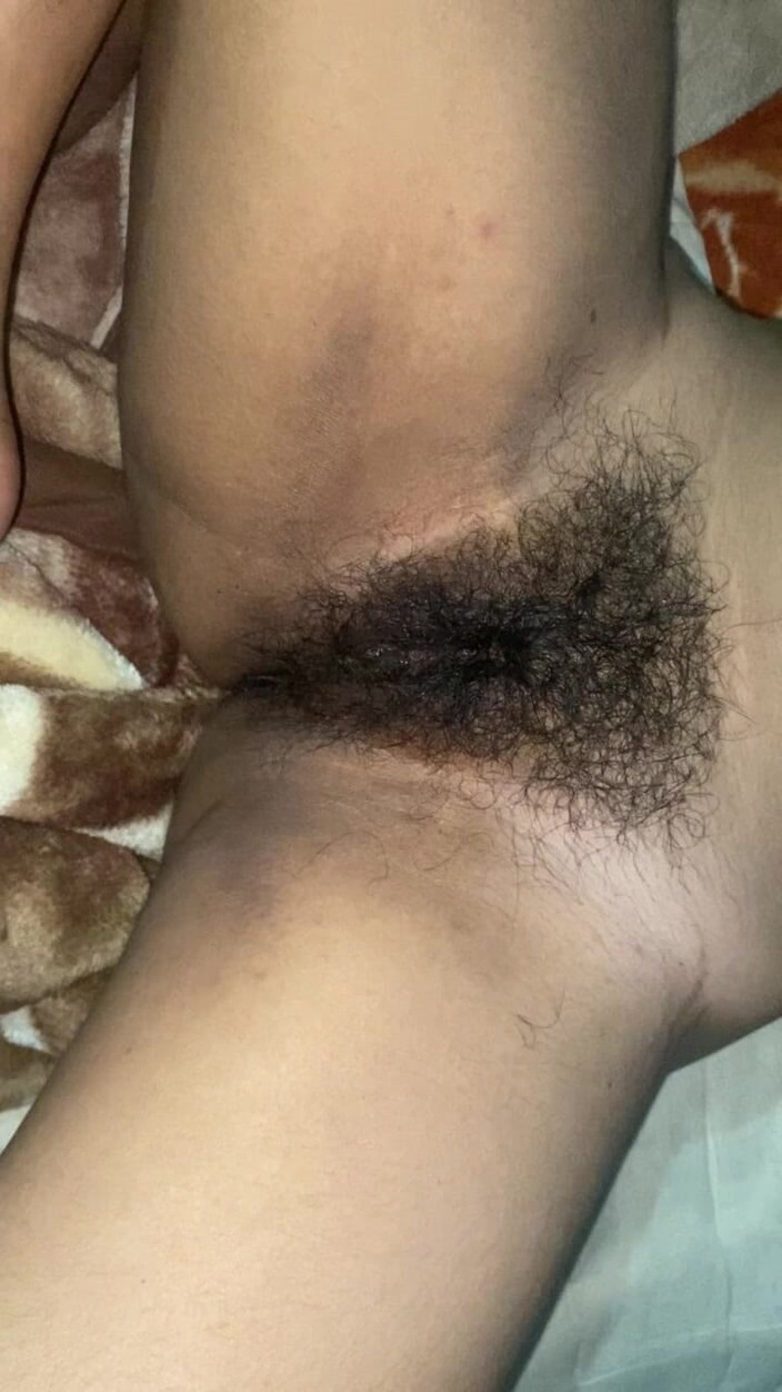 Hotgirl9: 18 साल की लड़की गीली चूत में उंगली करती हुई देसी भारतीय ओर्गास्म हस्तमैथुन