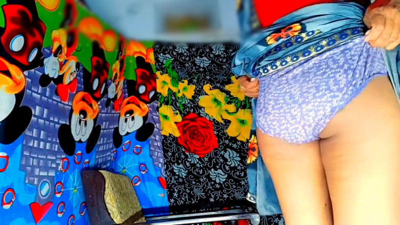 Rakul008: Hintli evli neelu singh 21 yaşındaki kadınlar sıkı amcıklı yatak odasında üvey...