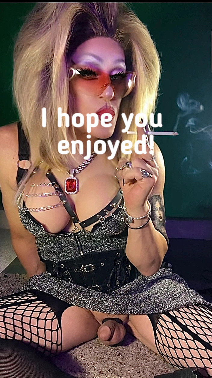 Shelly Robertss: Malam tarikh yang belum dipotong dengan Shelly