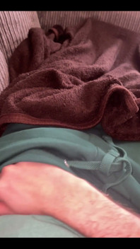 Jerk off with Me on the Sofa