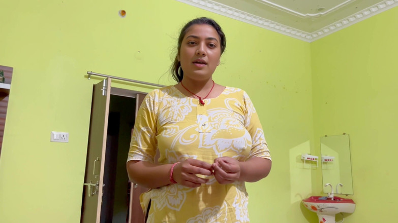 Hotty_ragini: Stiefzus door mij geneukt, ze wil 2000 voor reparatie van haar...