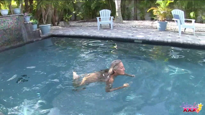 Leilani Lei: Masturbare de dimineață înot