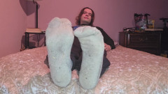 Nobinary Roommate Makes You Sniff Their Socks While You Stroke! - Sock JOI thumbnail