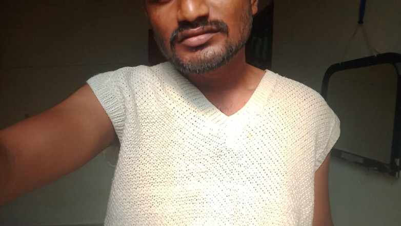 Kumbha Manoj Kumar: Flash Man Start a Expression in Love Mode