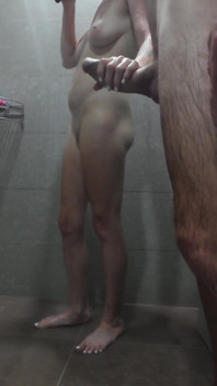 공공 샤워실에서 모르는 놈에게 따먹히다