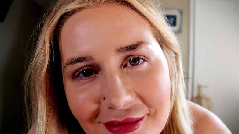 JessieHH: İlk meme sikişin ^_^ 4k + hd