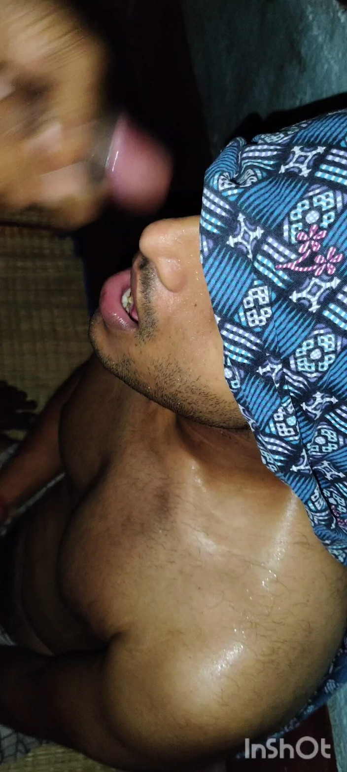 Babai: Pasangan gay India lagi asik nyepong dan ngentot romantis