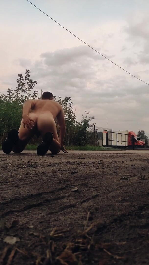 Merry Bell: Exhibicionista en Público en la ciudad