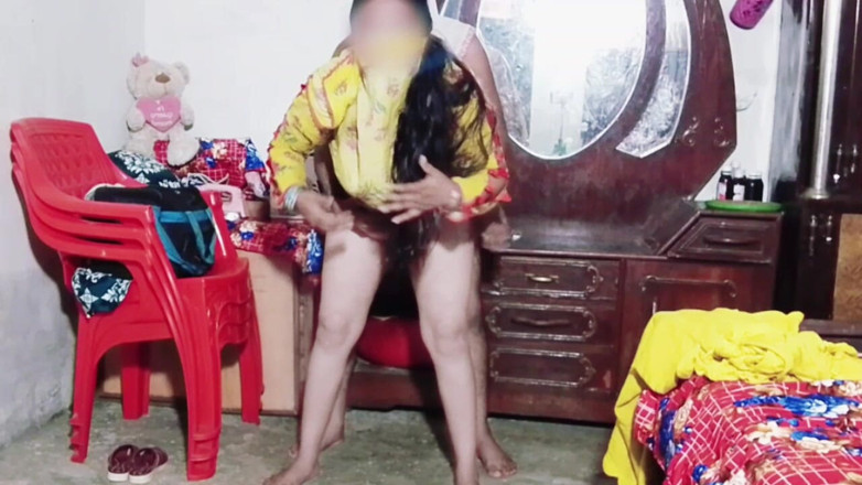 Abida sexy: India haciendo trampa con los amigos de su esposo