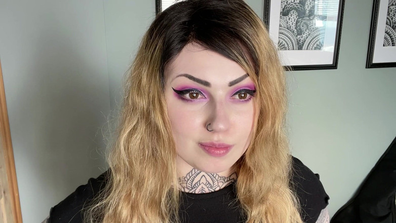 Miss Valentina: Pay for My Time