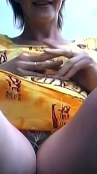tapakte gile charamsukh tak baalon vaali paripakv choot ko nigalna