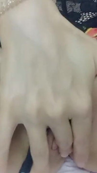Sexy MILF Fingering Herself Wet and Moaning for You