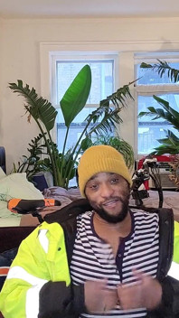 Kennie Jai tira roupa e provoca e masturba para você depois do trabalho