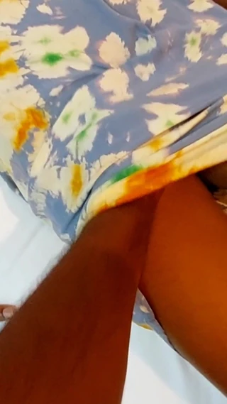 Sexy Brownis: Sri Lankan - Accidentally Went Step Sisters Bed Room - Sexy Nighty...